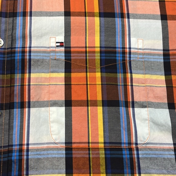 Tommy Hilfiger Men’s Short Sleeve Button Down Shirt Size Extra Large Pre-Owned - Picture 2 of 8